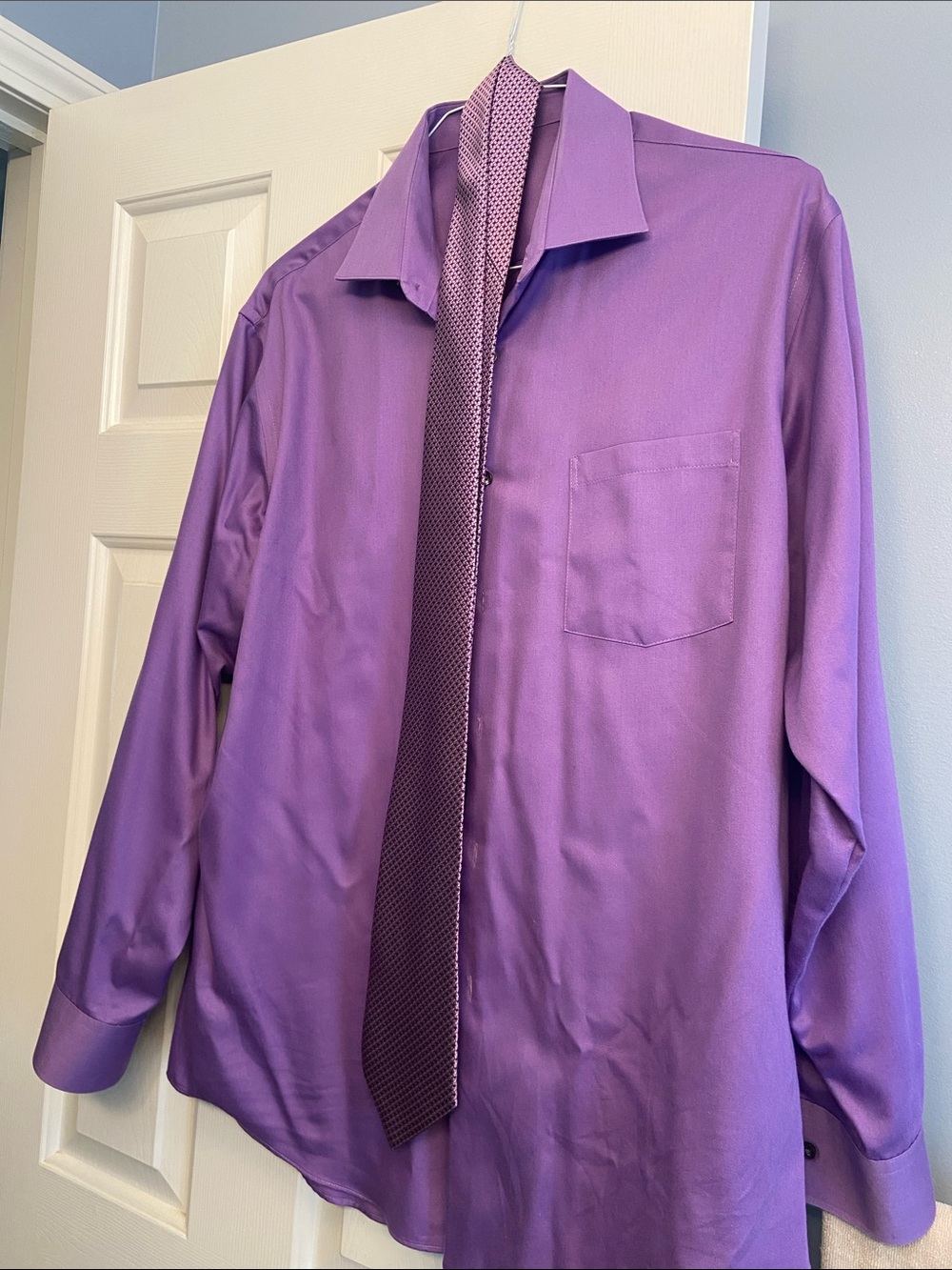 Men's Purple Dress Shirt with Coordinating Purple Tie